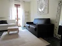 Apartament Temporary House - Via Fezzan Mediolan 0*,